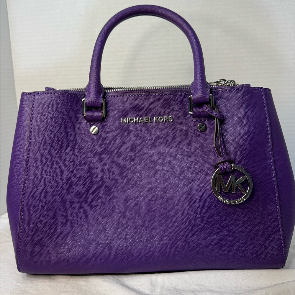 Michael Kors Kelken RARE Purple Satchel medium size saffiano leather.